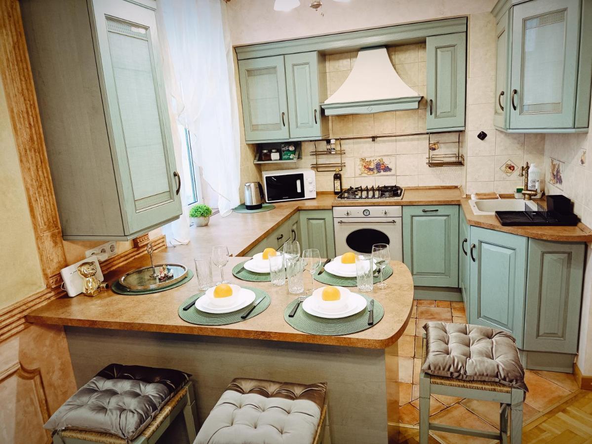 Old Town Retreat With Stunning Views 2 Bedroom Apartment Nearby The Church Of Saint Peter Ρίγα Εξωτερικό φωτογραφία