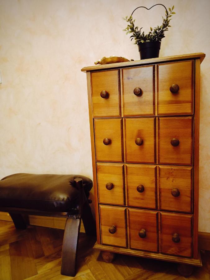 Old Town Retreat With Stunning Views 2 Bedroom Apartment Nearby The Church Of Saint Peter Ρίγα Εξωτερικό φωτογραφία
