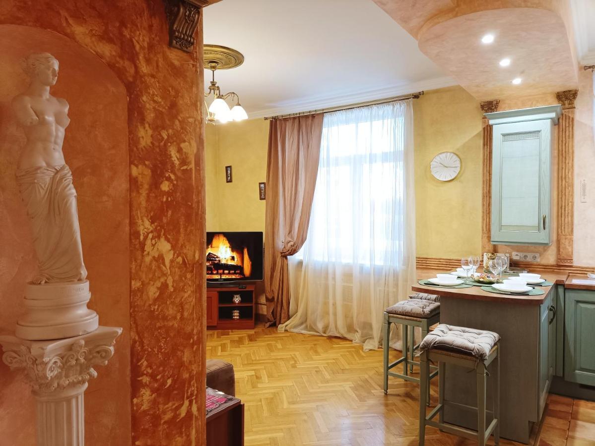 Old Town Retreat With Stunning Views 2 Bedroom Apartment Nearby The Church Of Saint Peter Ρίγα Εξωτερικό φωτογραφία